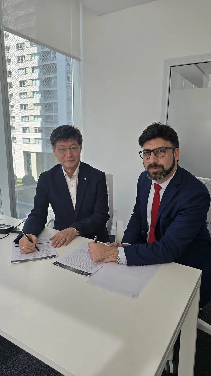 Firma de un acuerdo institucional